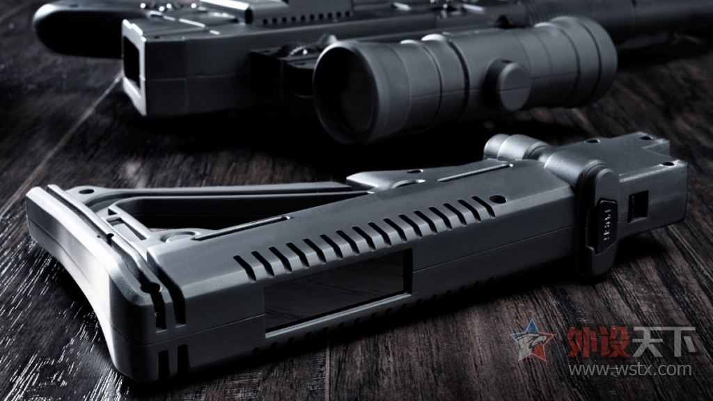 d6-gun-shoulder.jpg