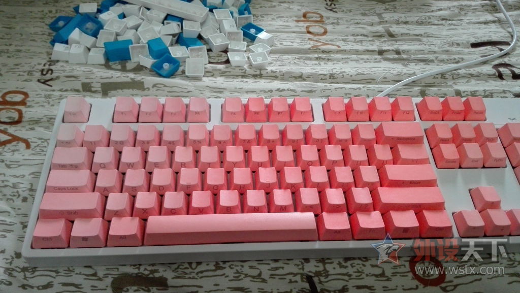 ������Ⱦ��Ʒ�ڶ�����覴÷�ɫ����