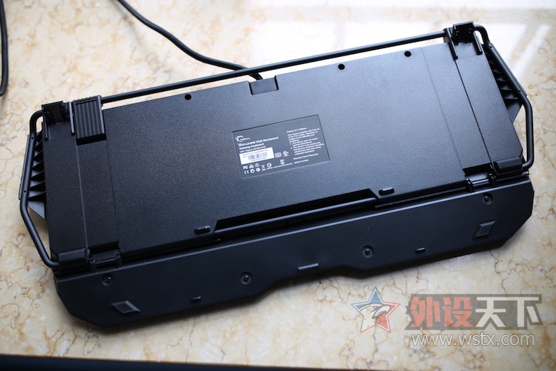 G.SKILL ֥�� RIPJAWS KM780 RGB ӣ�Һ������ʹ������ by Tiger5G