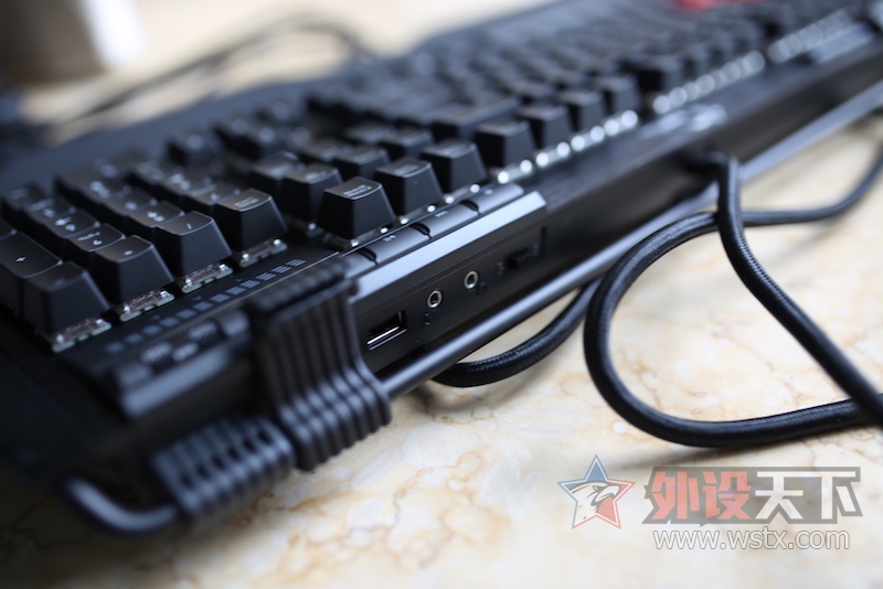 G.SKILL ֥�� RIPJAWS KM780 RGB ӣ�Һ������ʹ������ by Tiger5G