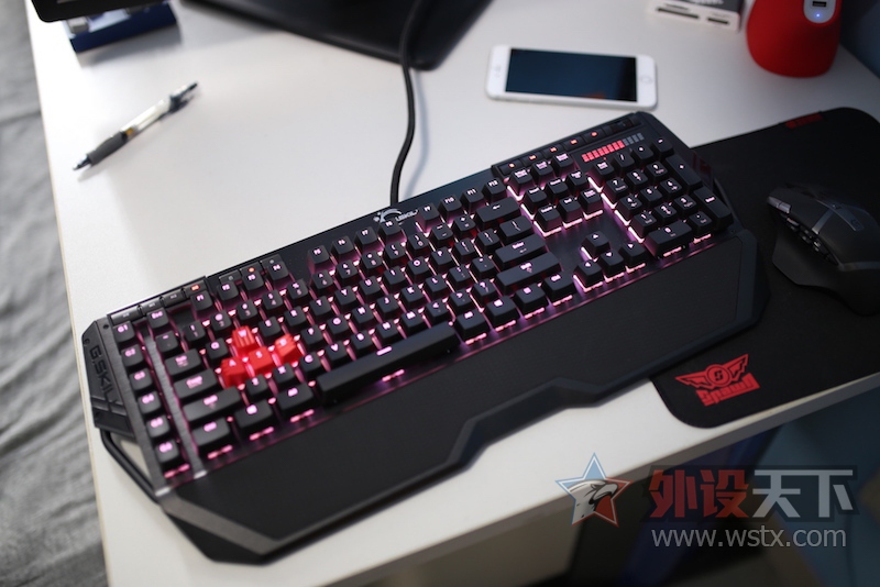 G.SKILL ֥�� RIPJAWS KM780 RGB ӣ�Һ������ʹ������ by Tiger5G