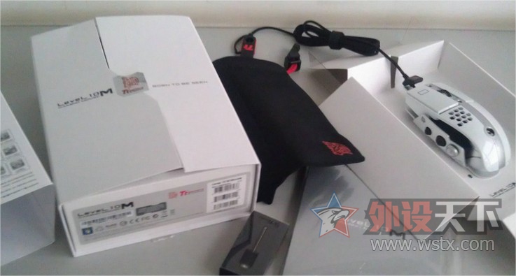 TT Level 10M  -  - Chiphell - .jpg