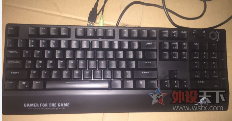 ���Ͼ�������ӣ�Һ����е���̣��ھ�AK47 149  ������G800  199