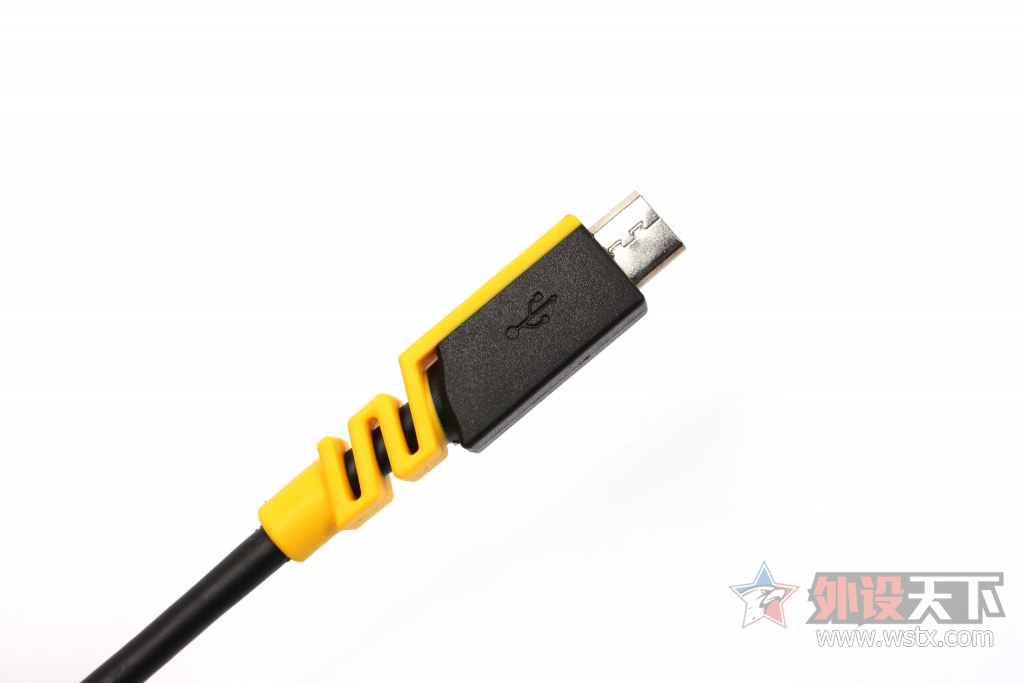 ��������﷫�ֺ�����������VOID RGB ���߶�������