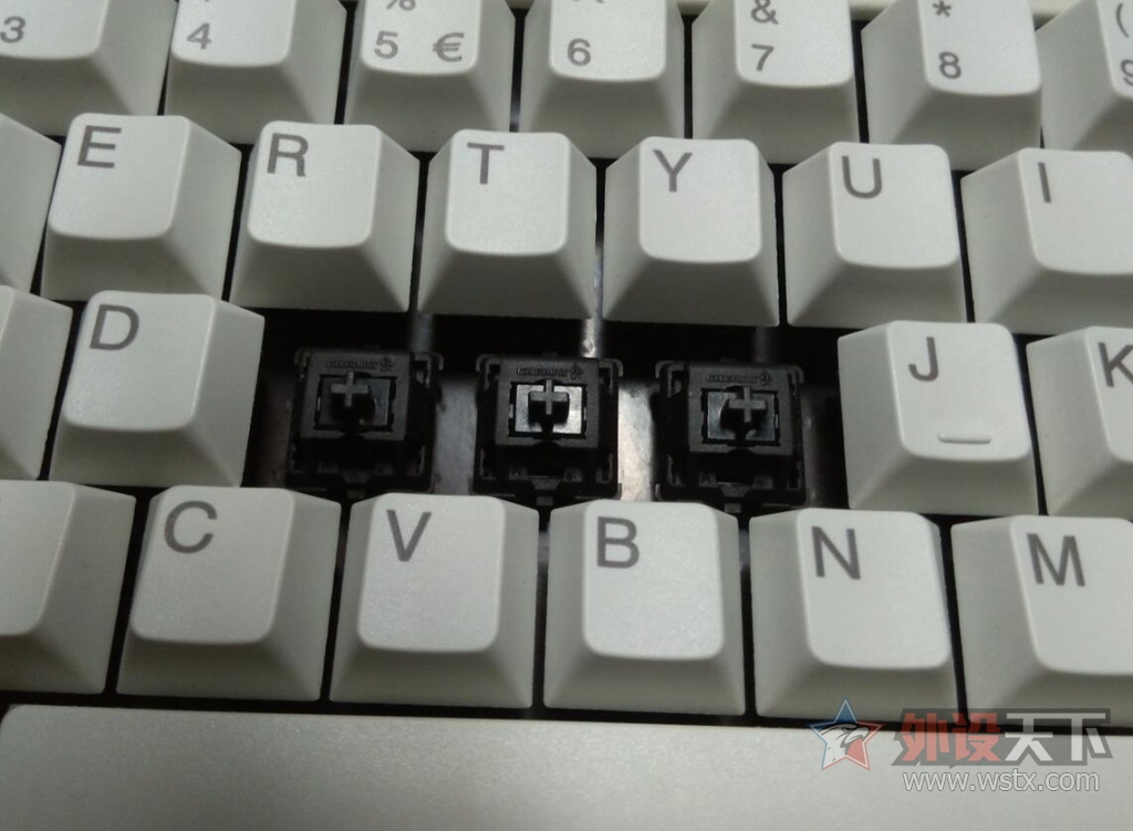 ���ϲ���ӣ��g80 3000��ɫ����