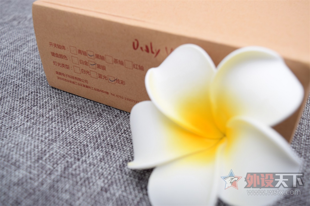 С��RGB�������ھ�AK33RGB���׷����⡣