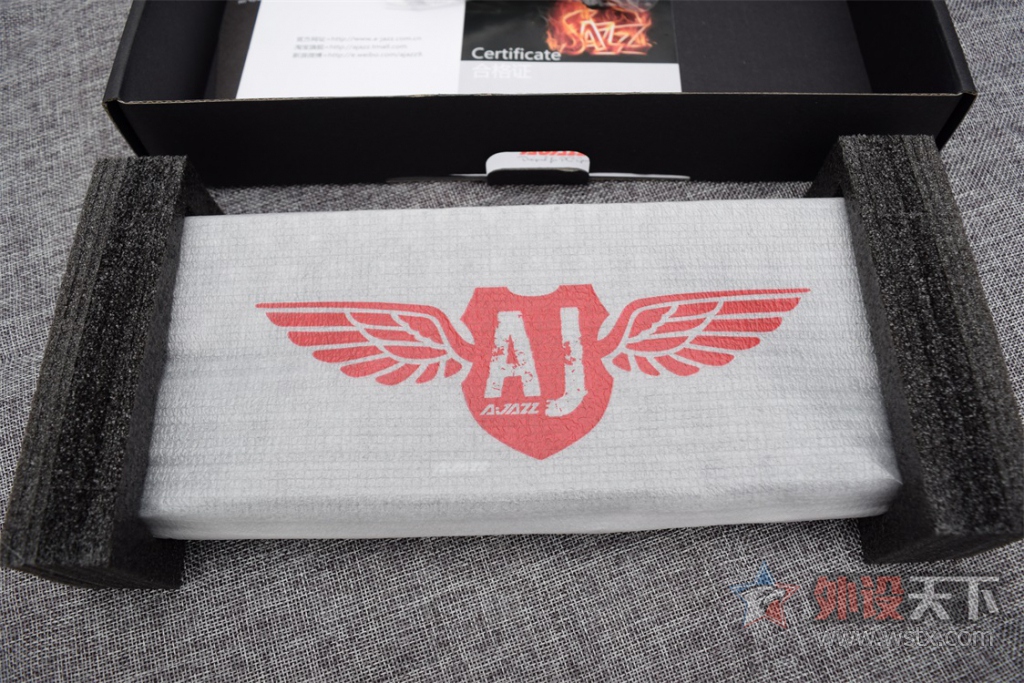 С��RGB�������ھ�AK33RGB���׷����⡣