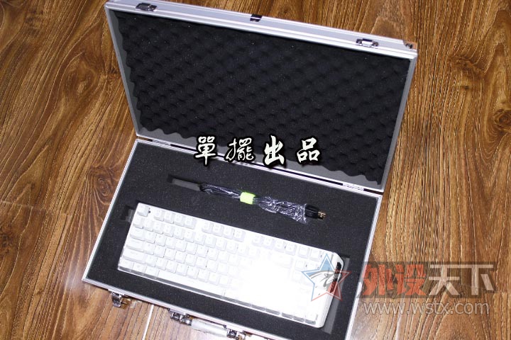 ���Δ[��Ʒ��ȫ������һ̨��  ��ɫ MXX��������