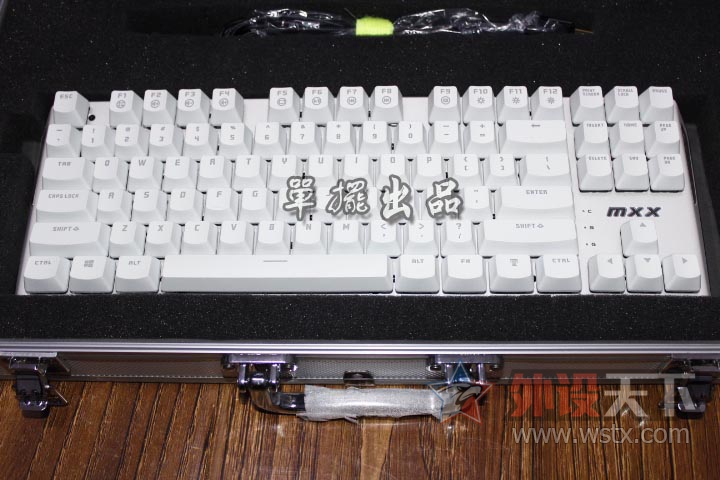 ���Δ[��Ʒ��ȫ������һ̨��  ��ɫ MXX��������