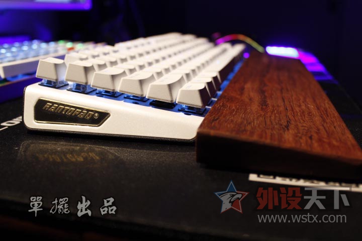 ���꾫������-MXX ����������ɫ������Ϸ��е��������