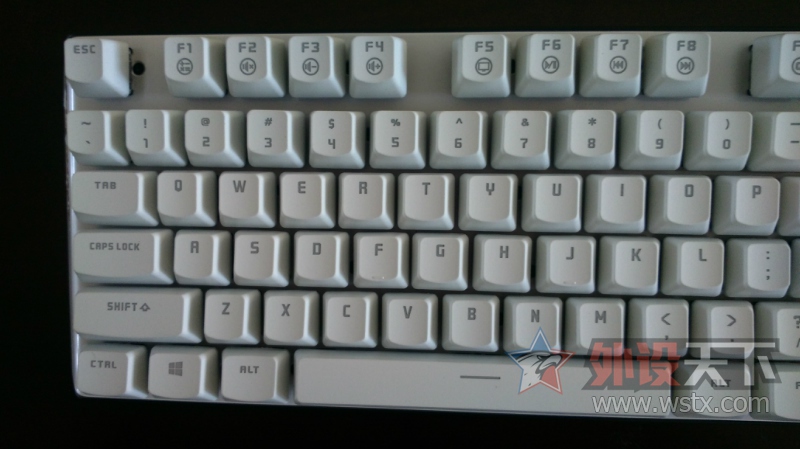 ���꾫������-MXX ����������ɫ������Ϸ��е��������