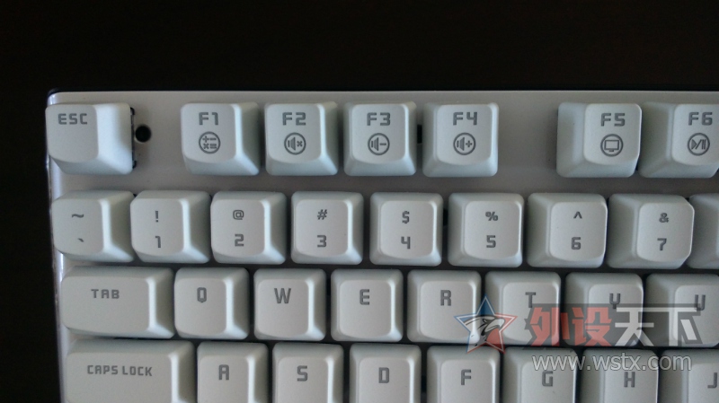 ���꾫������-MXX ����������ɫ������Ϸ��е��������