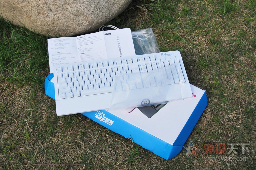 ������ƴ����С���RK Pro104 RGB��е��������