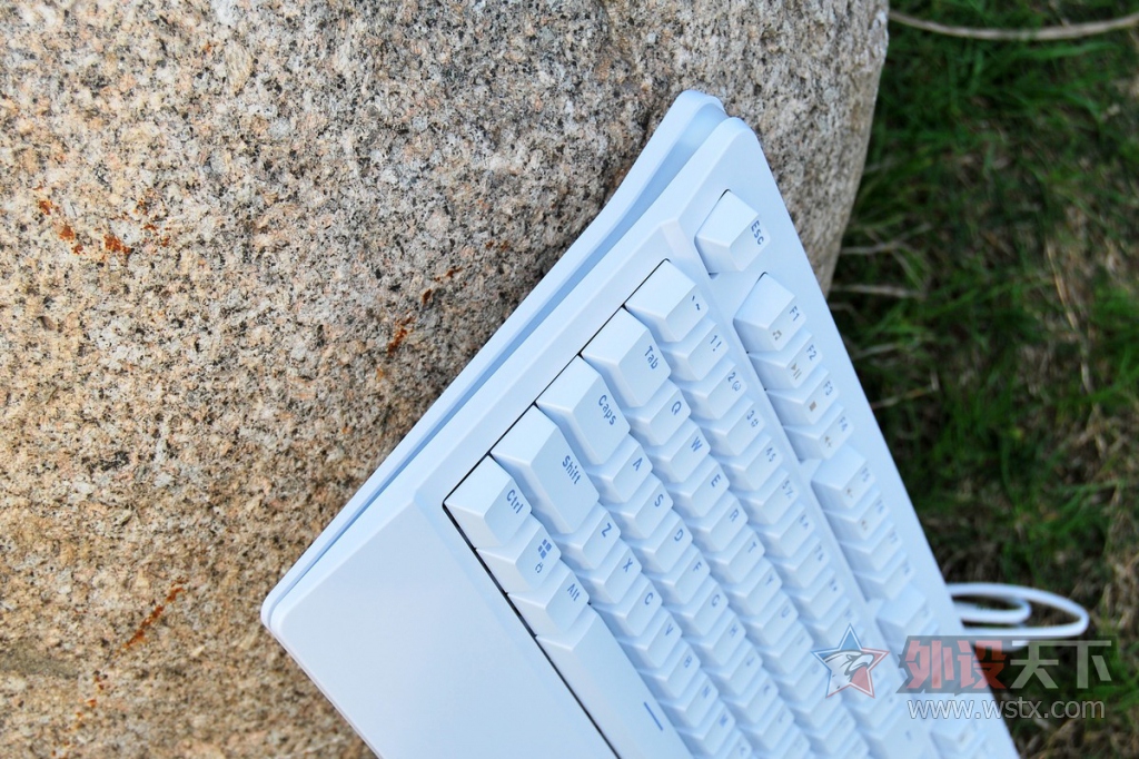 ������ƴ����С���RK Pro104 RGB��е��������