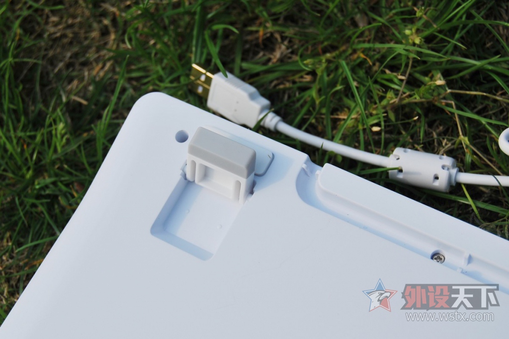 ������ƴ����С���RK Pro104 RGB��е��������