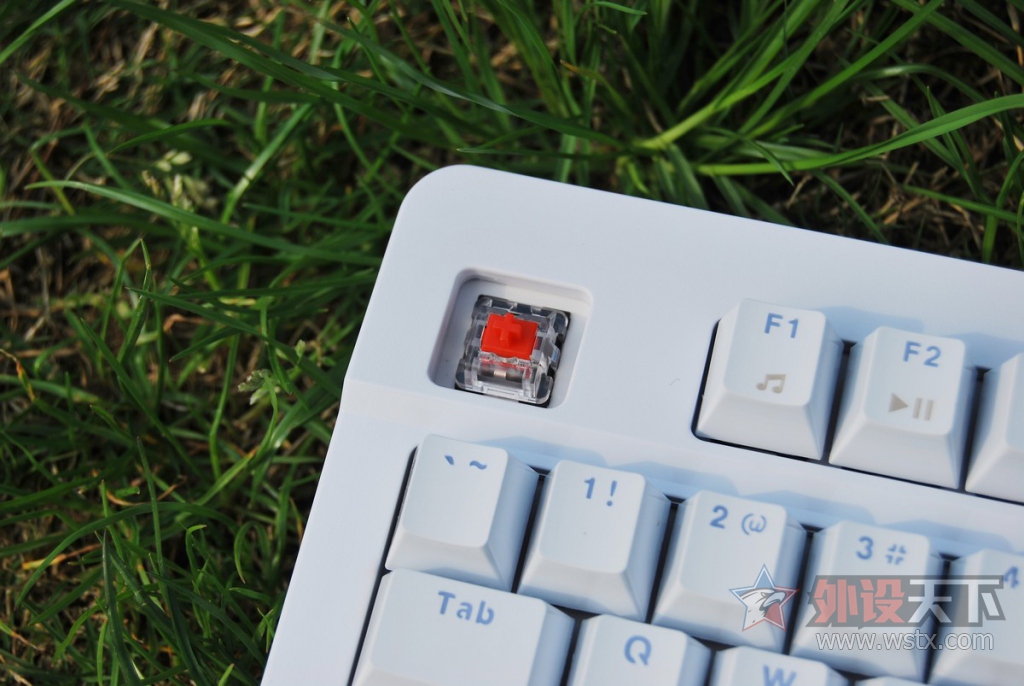 ������ƴ����С���RK Pro104 RGB��е��������