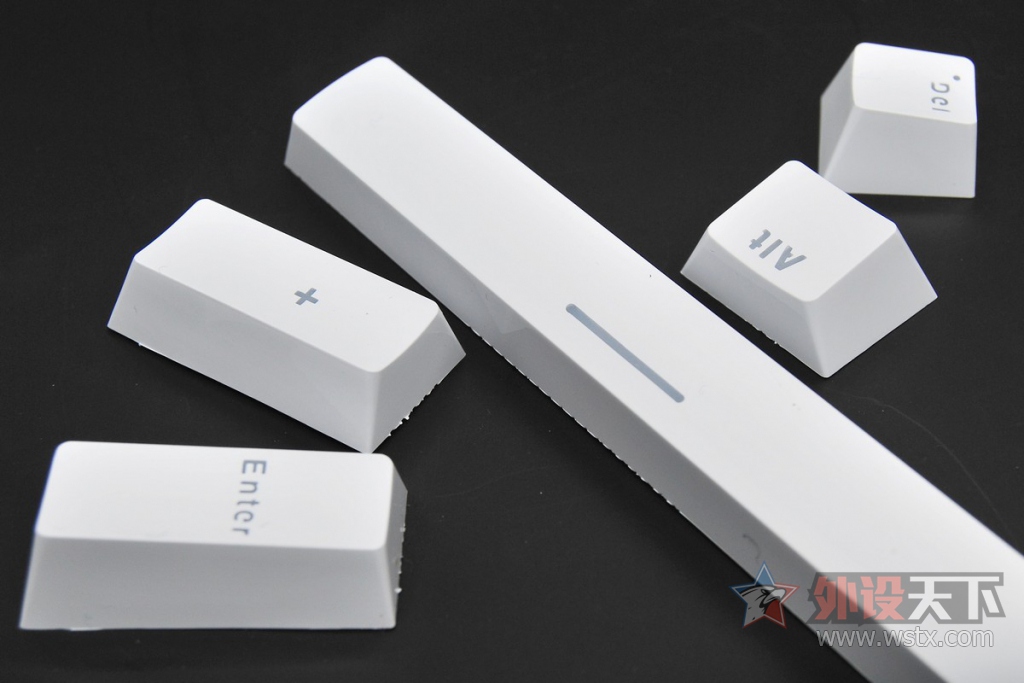 ������ƴ����С���RK Pro104 RGB��е��������