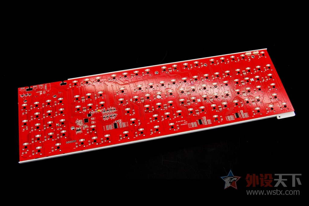 ������ƴ����С���RK Pro104 RGB��е��������