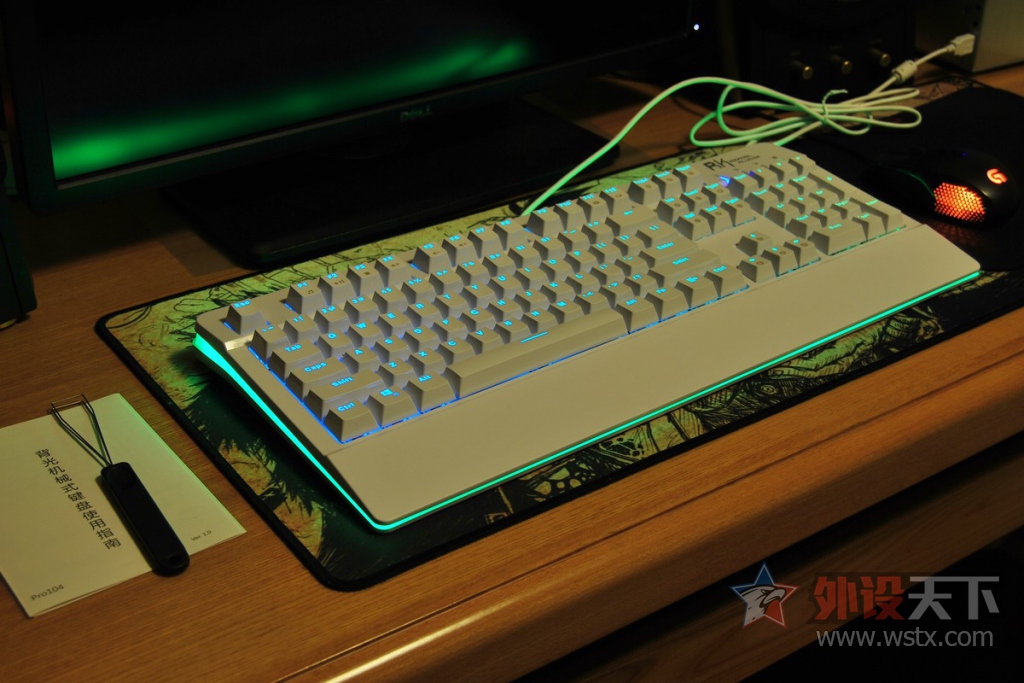 ������ƴ����С���RK Pro104 RGB��е��������