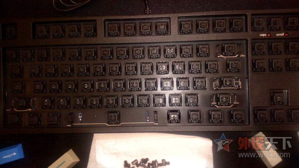 ���½���filco87��ɫ���������(�޼�ñ)95��630��˳��