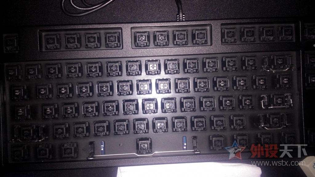 ���½���filco87��ɫ���������(�޼�ñ)95��630��˳��