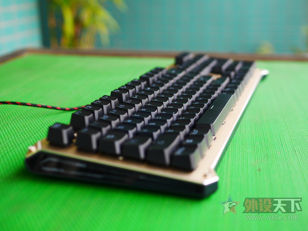 �ѹ��˿��ᣬѪ������������B840�羺���̲�����