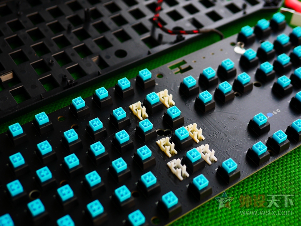 �ѹ��˿��ᣬѪ������������B840�羺���̲�����