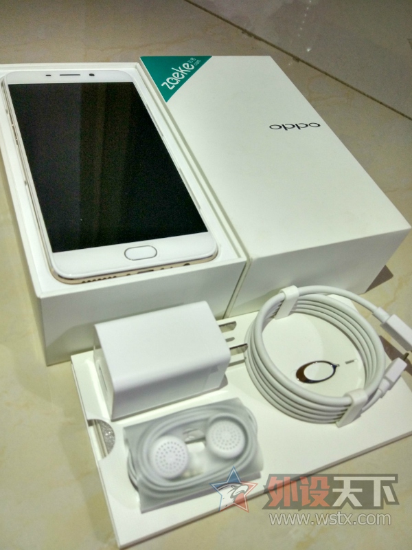 �����������ܡ����Ŀ�ħ�ıر�����OPPO R����