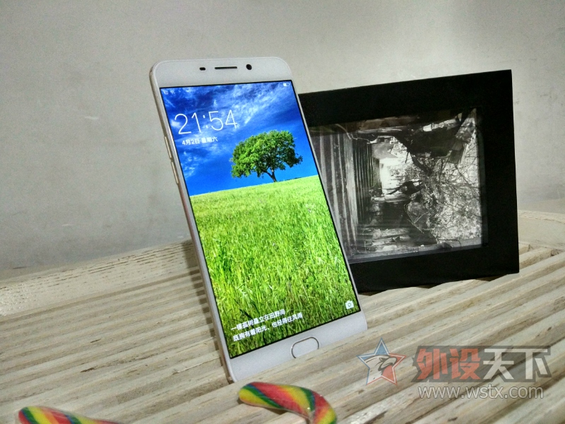 �����������ܡ����Ŀ�ħ�ıر�����OPPO R����