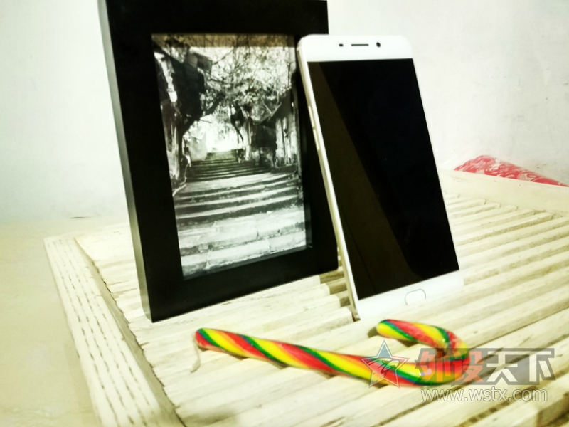 �����������ܡ����Ŀ�ħ�ıر�����OPPO R����