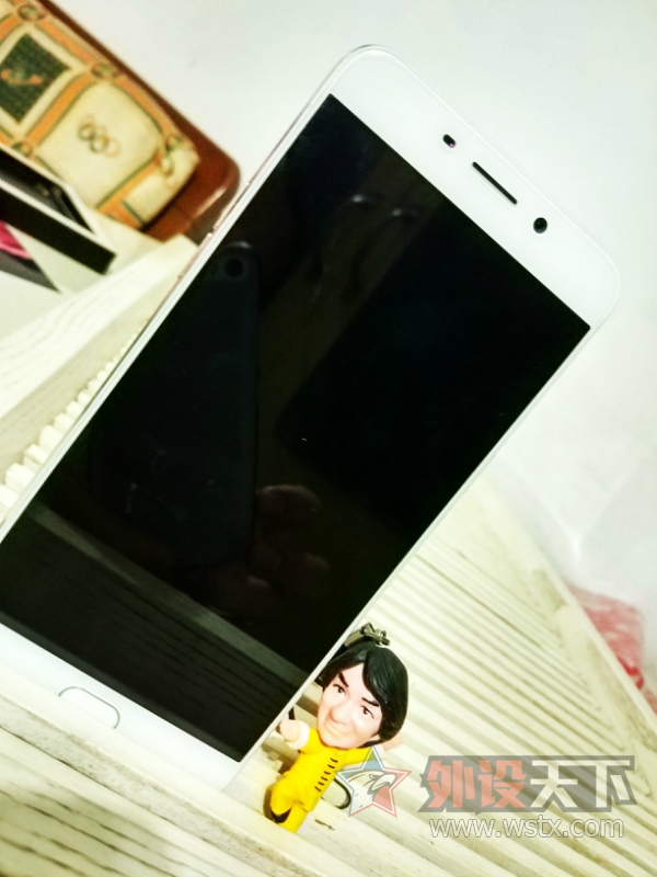 �����������ܡ����Ŀ�ħ�ıر�����OPPO R����