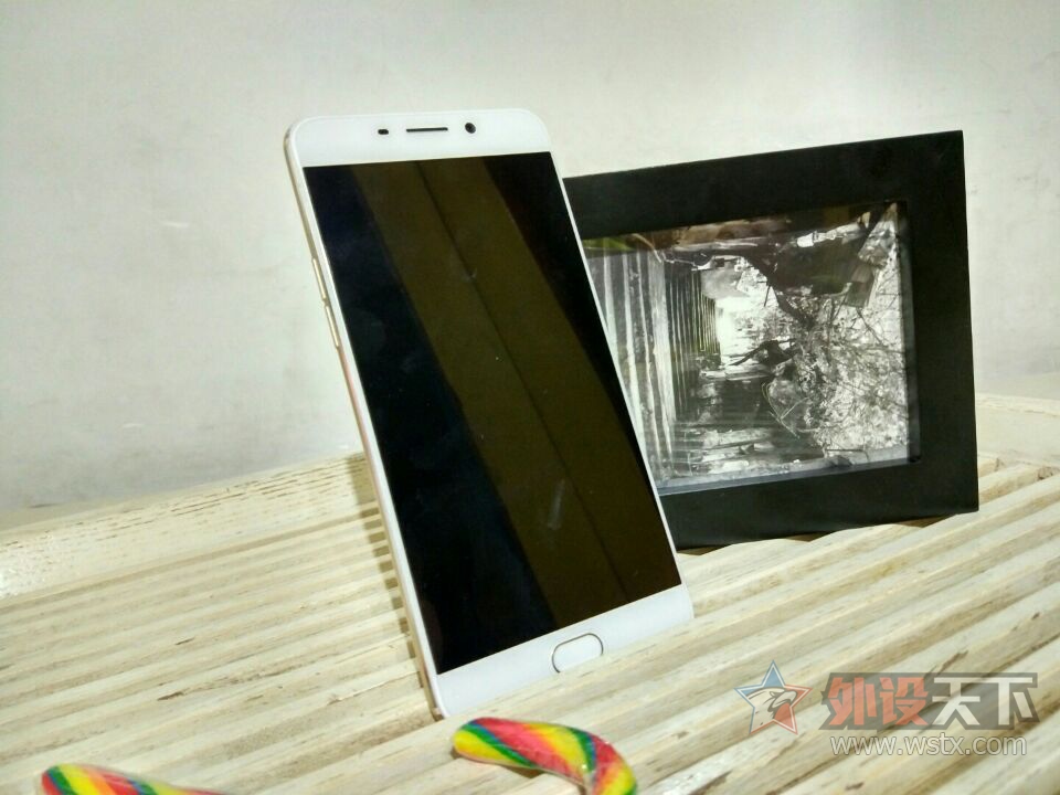 �����������ܡ����Ŀ�ħ�ıر�����OPPO R����