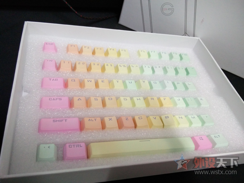 �չ�E300 RGB��⼰�չ�ʺ��ñͼƬ���� 300Ԫ��λ����һʵ������