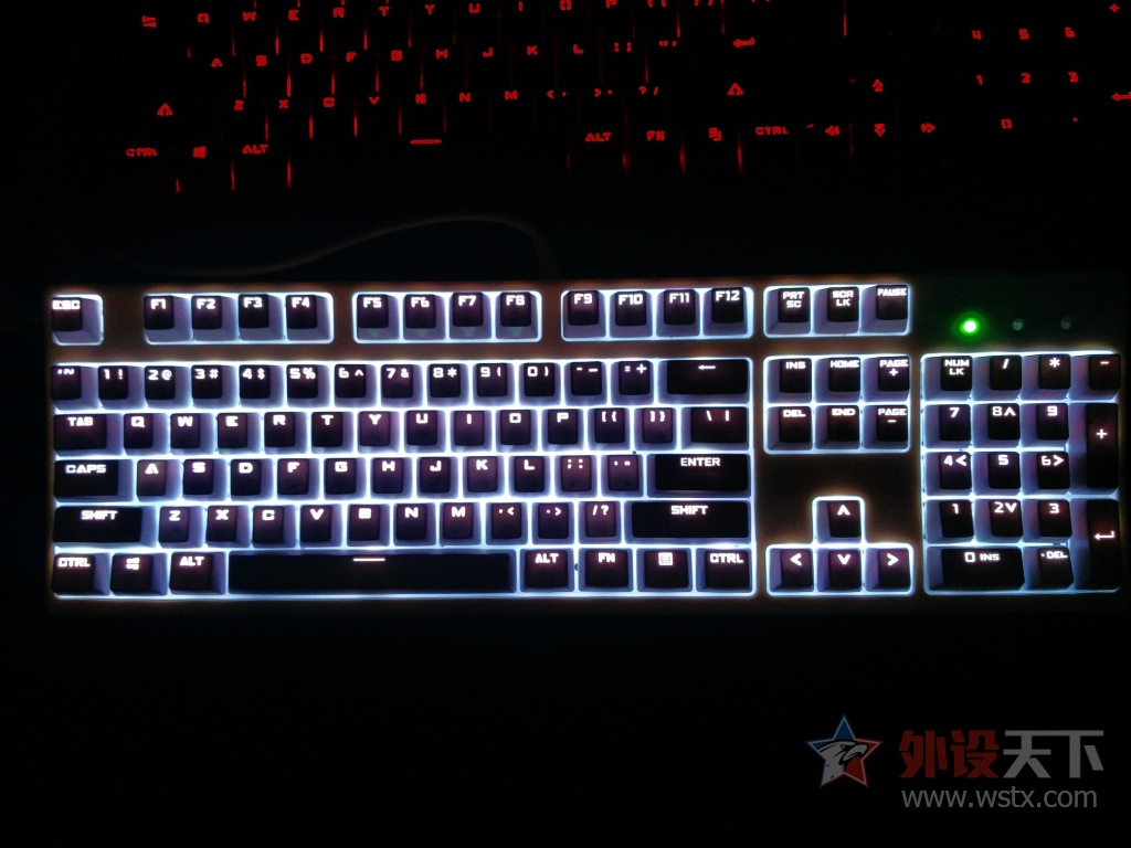 �չ�E300 RGB��⼰�չ�ʺ��ñͼƬ���� 300Ԫ��λ����һʵ������