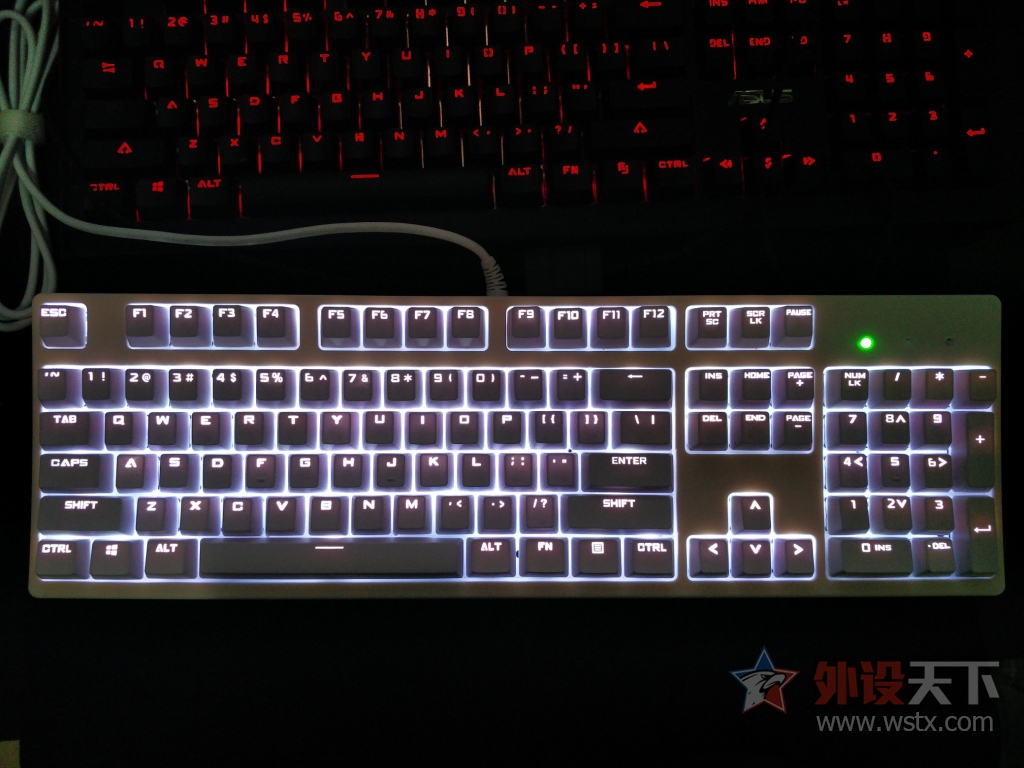 �չ�E300 RGB��⼰�չ�ʺ��ñͼƬ���� 300Ԫ��λ����һʵ������