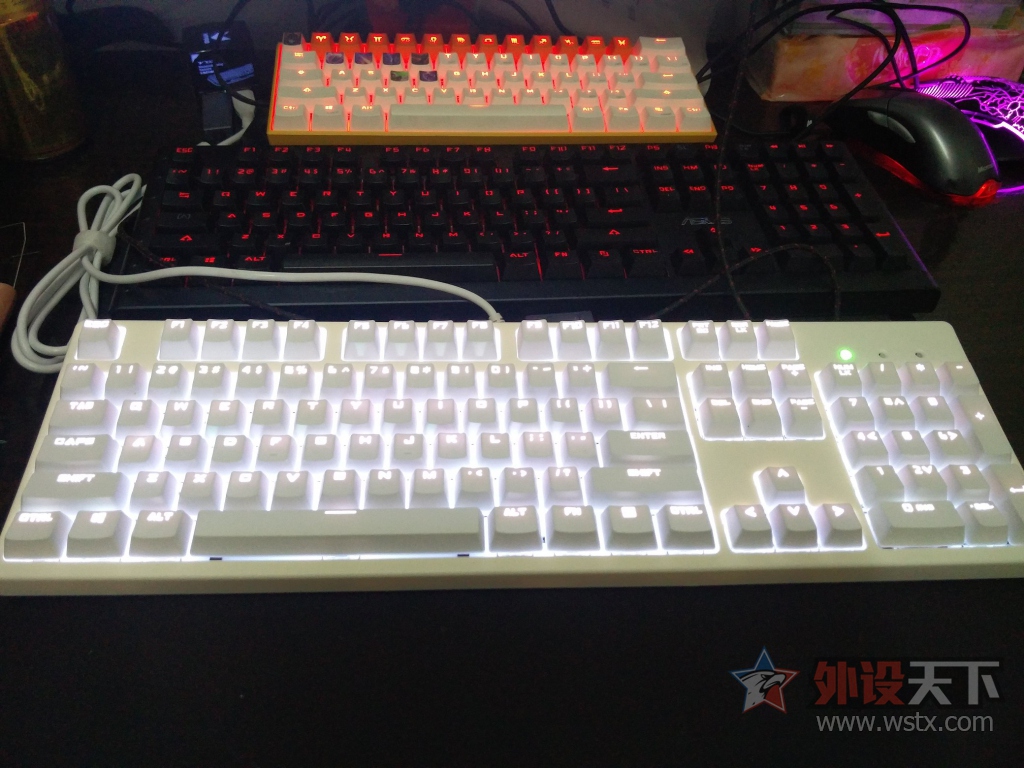 �չ�E300 RGB��⼰�չ�ʺ��ñͼƬ���� 300Ԫ��λ����һʵ������