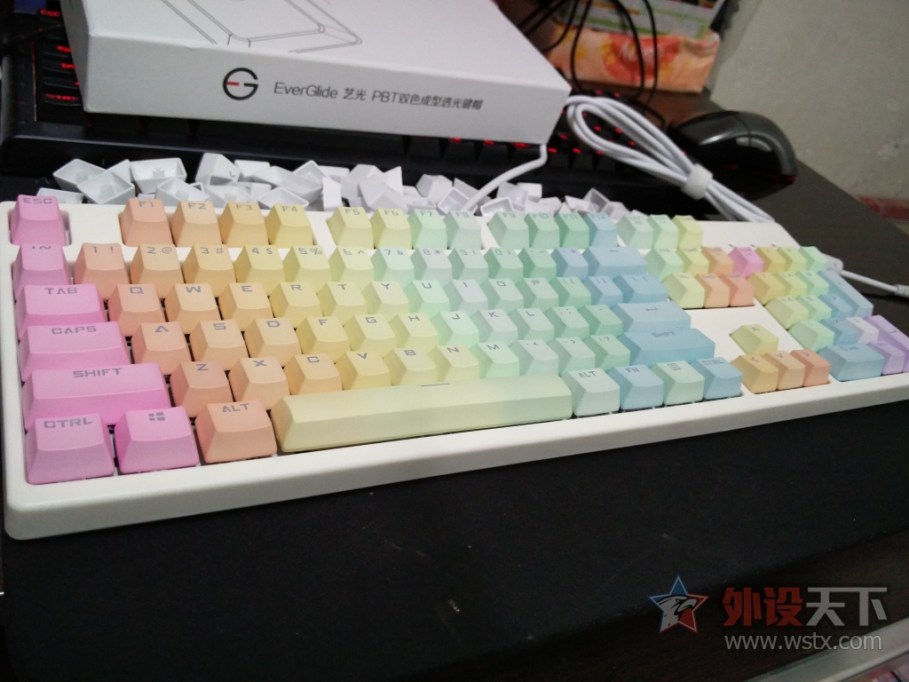 �չ�E300 RGB��⼰�չ�ʺ��ñͼƬ���� 300Ԫ��λ����һʵ������