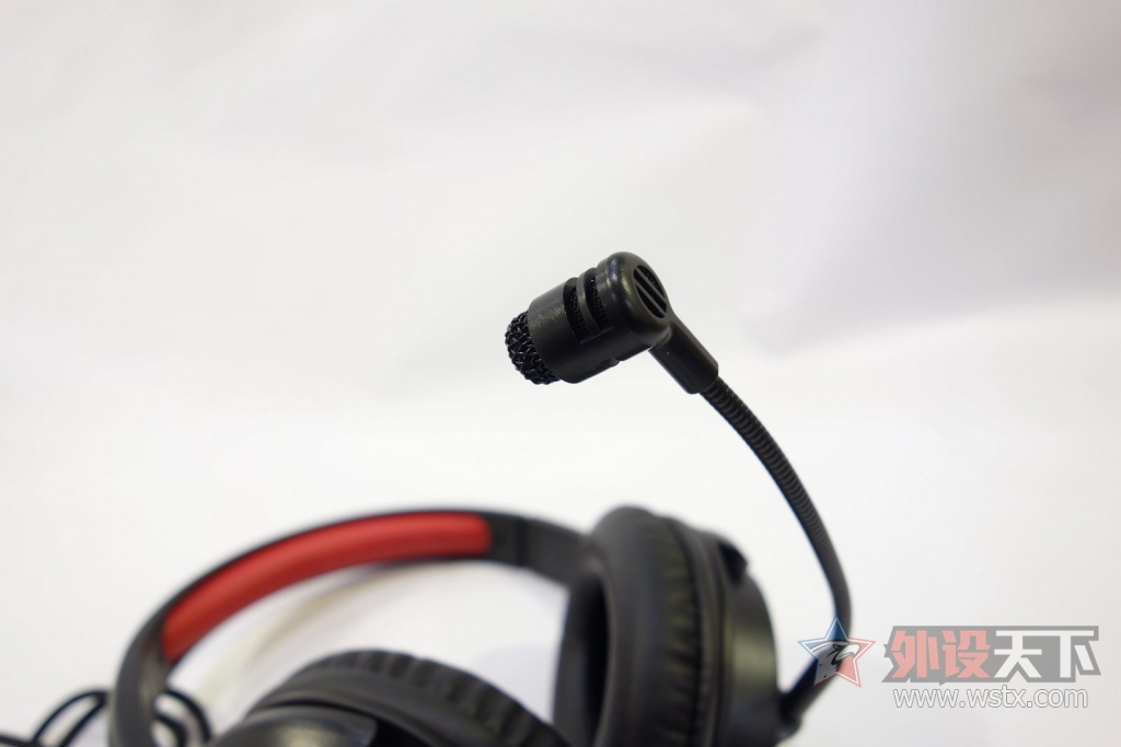 �������㣬��ʿ��HyperX Cloud Drone��������