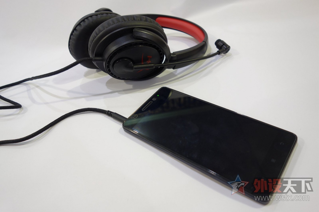 �������㣬��ʿ��HyperX Cloud Drone��������