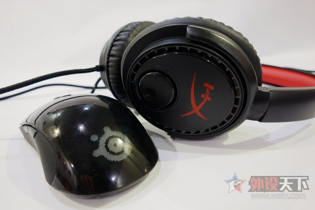 �������㣬��ʿ��HyperX Cloud Drone��������