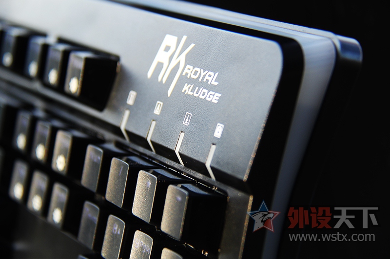 �����߱�����ݡ�RK PRO 104 RGB��е���̸��˸���