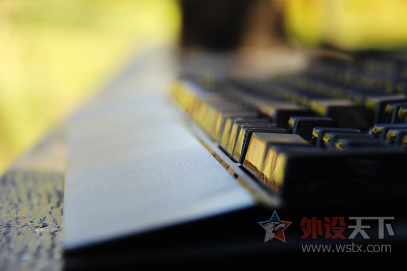 �����߱�����ݡ�RK PRO 104 RGB��е���̸��˸���