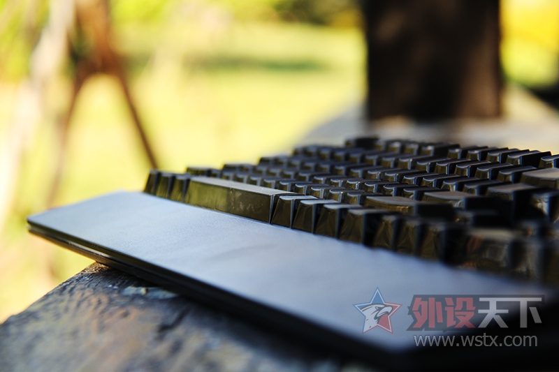 �����߱�����ݡ�RK PRO 104 RGB��е���̸��˸���