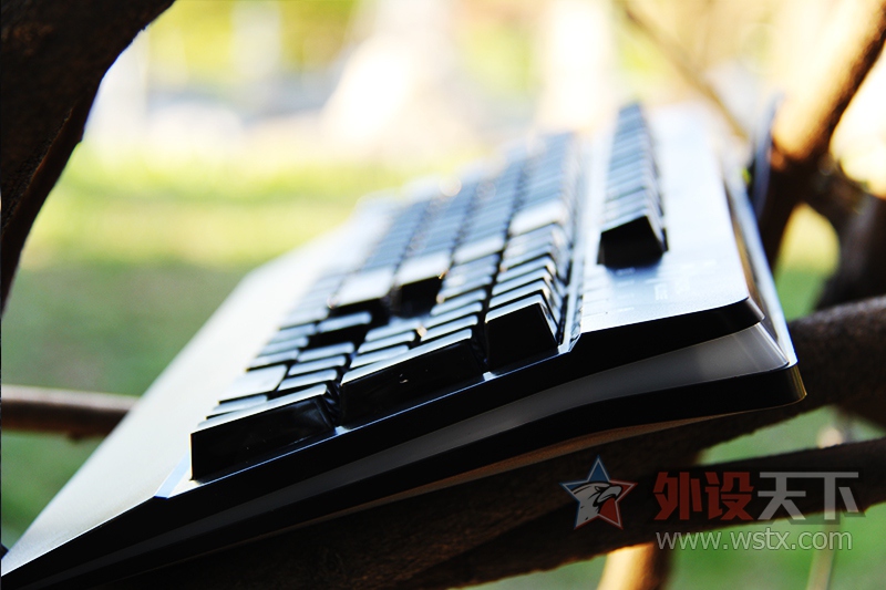 �����߱�����ݡ�RK PRO 104 RGB��е���̸��˸���