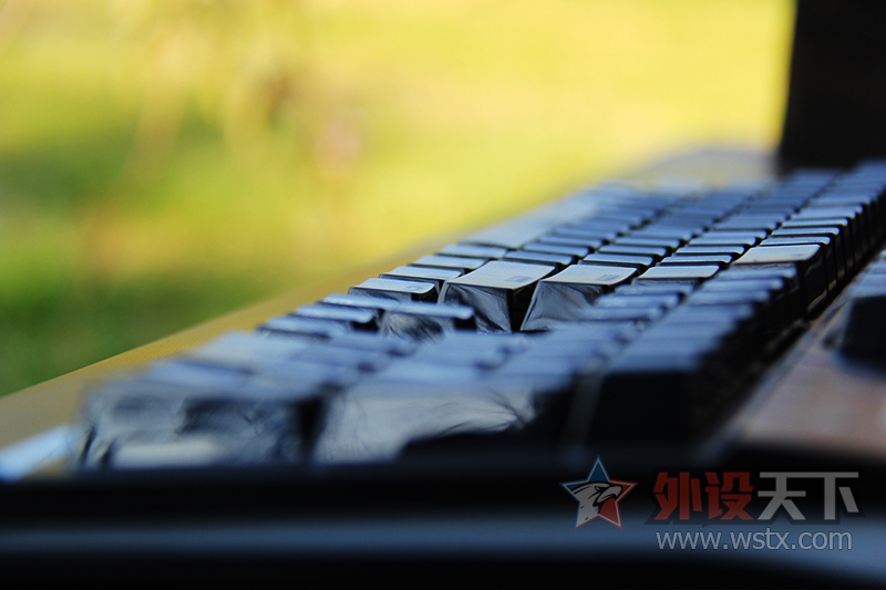 �����߱�����ݡ�RK PRO 104 RGB��е���̸��˸���