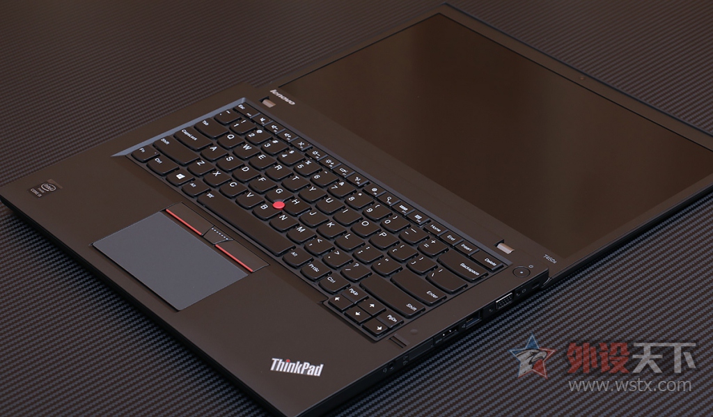 ���������룬���� ThinkPad T450s ���ֿ��������ڴ�С�ǣ�