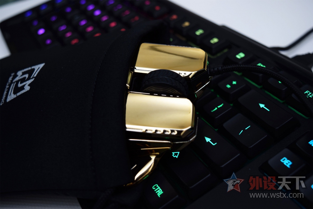 �ҵĽ������꣬����ս��֮ͫ��ɫ�泶�����ġ�