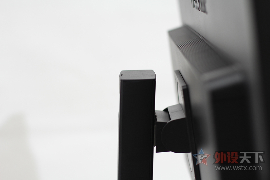 ������������+����XG2700�����ü�4K�羺��ʾ��