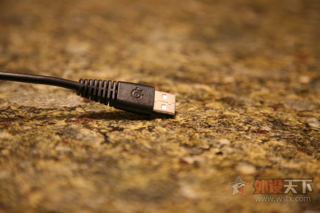 【超级评测周 + 机械键盘拆解与评测---赛睿 M500 样品】