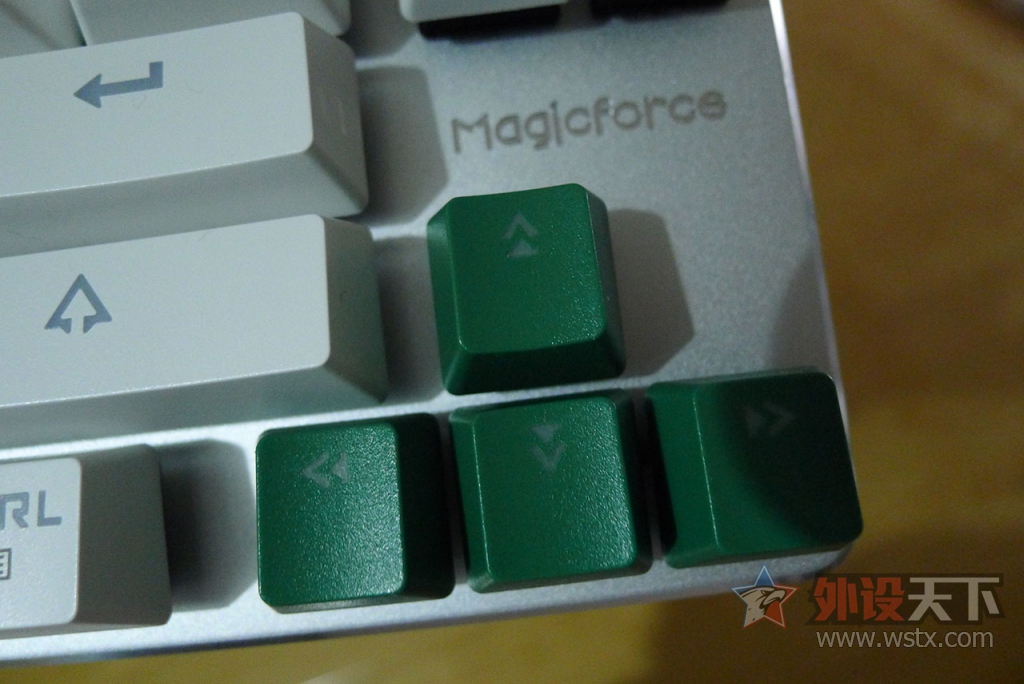 [�ϲ�] ħ��68 ԭ��ӣ�Һ��� ��ɫ�׹�